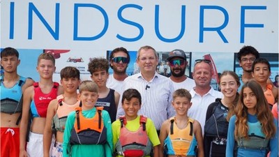 Başkan Ergin Genç Rüzgar Sörfçülerine Destek Verdi