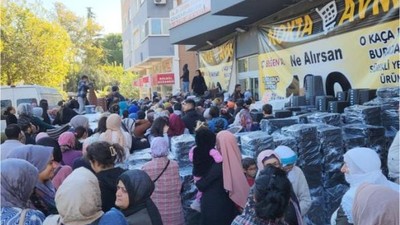 Edremit’te 100 TL Kampanyası İzdiham Yarattı
