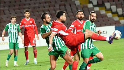 Balıkesirspor Çayelispor'u 2-1 Mağlup Etti