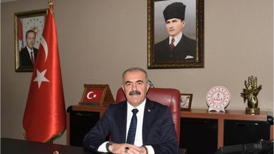Müdür Demir Cumhuriyet Çocuklarına Seslendi