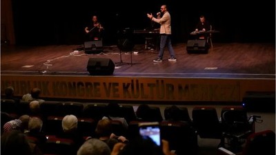 Susurluk'ta Yaşlılar Günü Konser İle Kutlandı