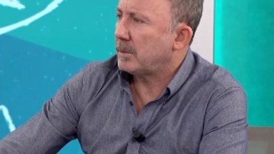 Sergen Yalçın'ın Canlı Yayında Şaşırtan Hareket! Gündem Oldu