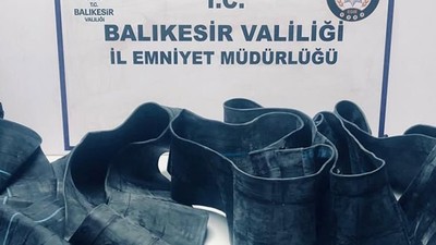 Ayvalık Emniyeti 16 Göçmen Yakaladı, 4 Kişi Gözaltında