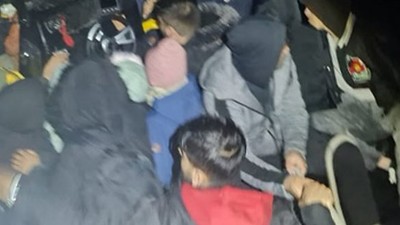 Ayvalık’ta 27 Düzensiz Göçmen Yakalandı