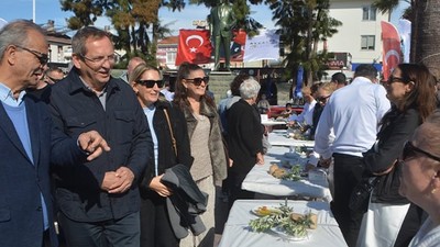 Ayvalık’ta Zeytinyağlı Yemekler Yarışması Coşkusu