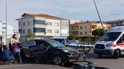 Bandırma’da Trafik Kazası Yaralılar Var