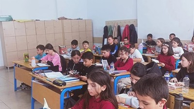 Gömeç'te Tüm Okullar Eş Zamanlı Kitap Okudu