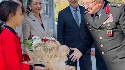Tümgeneral Alkan’dan Okullara Moral Ziyareti