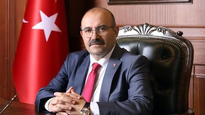 Vali Ustaoğlu'ndan Berat Kandili'ne Özel Mesaj