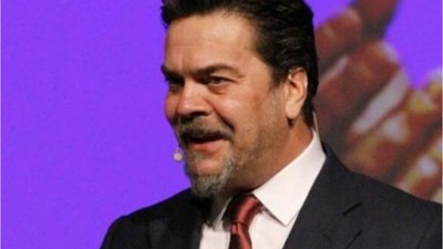 Beyazıt Öztürk'ten Açıklama! Beyaz Show Geri Mi Dönüyor?