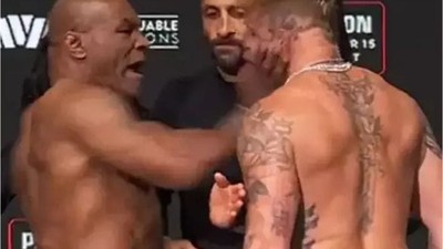 Dünyanın Beklediği Maç Öncesi: Mike Tyson'dan Jake Paul'a Tokat!