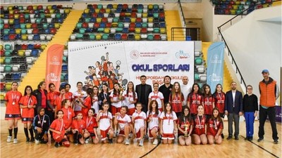 Balıkesir'de Hentbol Müsabakaları Sona Erdi
