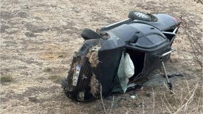 Kepsut’ta Otomobil Tarlaya Uçtu!