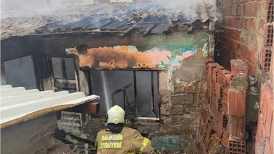 Erdek'te Yangın Paniği! Kimliği Belirsiz Kişiler İddiası