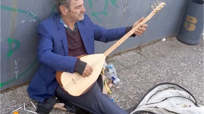 Balıkesir Üst Geçidinde Bir Saz ve 40 Yıllık Bir Hikâye!