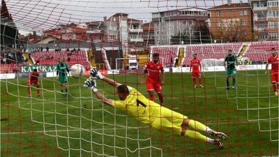 Balıkesirspor 2- İnegöl Kafkas 0