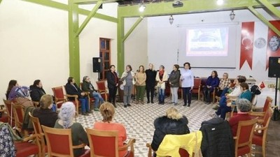 Kadınların Sorunları Burhaniye’de Masaya Yatırıldı