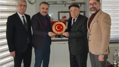 Edremit’te Hayırseverlere Teşekkür Plaketi