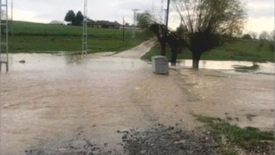 Balıkesir'de Tehlikeli Anlar! 2 Kişi Son Anda Kurtarıldı