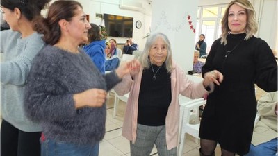 Huzurevinde Erken Yılbaşı Coşkusu