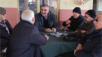Başkan Gaga Mahalle Kahvehanelerini Gezdi