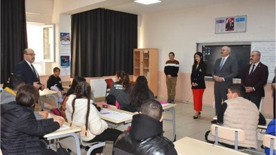 Vali Ustaoğlu’ndan Eğitim Ailesine Destek