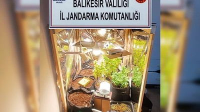 Altıeylül'de Uyuşturucu Operasyonu 2 Kişi Gözaltında