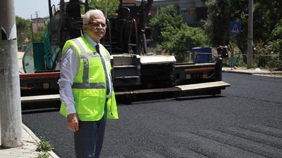 Burhaniye’nin Yolları Yenileniyor