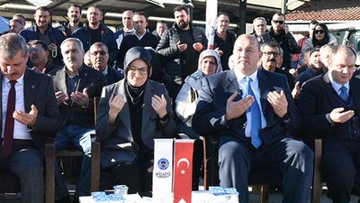 Uygur “AK Parti Belediyecilikte Beceri Mührüdür”