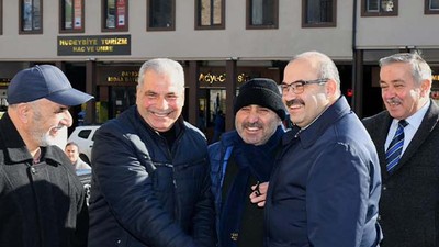 Vali Ustaoğlu, Vatandaş ve Esnafla Buluştu
