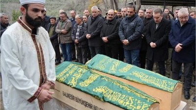 Yangında Ölen 2 Kardeş Toprağa Verildi