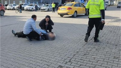Motosiklet ve Otomobil Çarpıştı!