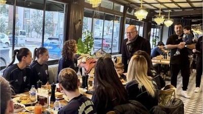 Milletvekili Sarı'dan Maça Davet