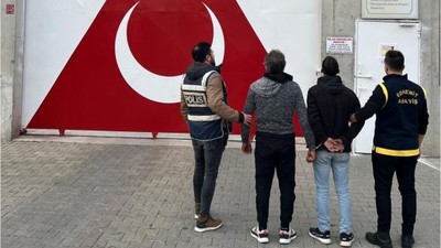 Balıkesir'de Aranan Şahıslara Eş Zamanlı Baskın!