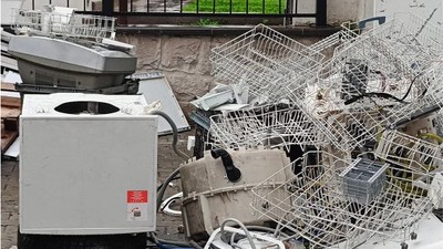 Sokağa Atılan Parçalar Hurda Mı Parça Mı?