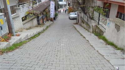 Altıeylül Mahallesi, Merdiven Sokak: İsmini Nereden Alıyor?