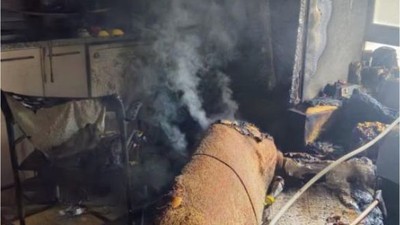 Balıkesir’de Mutfakta Başlayan Yangın Evi Küle Çevirdi