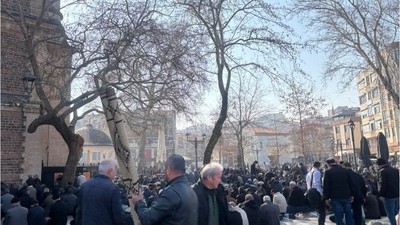Balıkesir'de Cuma En Kalabalık Nerede Kılınıyor