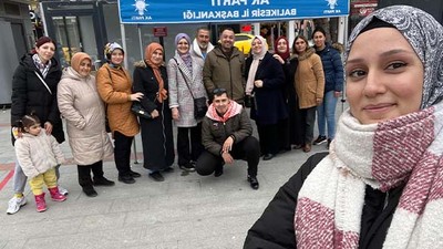 AK Parti Burhaniye İlçe Başkanlığı Üye Standında Vatandaşlarla Buluştu