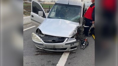 Balıkesir Karesi'de Tek Taraflı Trafik Kazası: Sürücü Sıkıştı