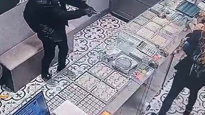Balıkesir’de Soyguncu Kısa Sürede Kıskıvrak Yakalandı!