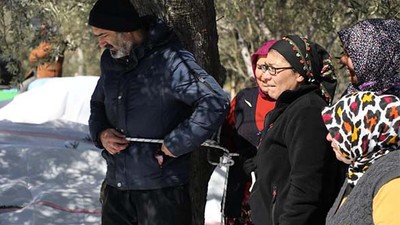 Kahyayı Ağaca Bağladılar, Bahşiş Almadan Bırakmadılar