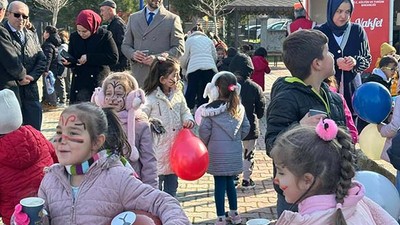 Vakıflar Miniklere Misafir Oldu, Sındırgı'da Sıcak Bir Gelenek