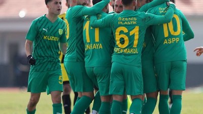 1966 Edremitspor liderlik koltuğuna oturdu