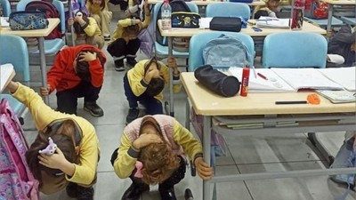 Edremit’teki Okullarda Deprem Tatbikatı