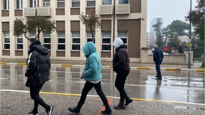 Uyarılar Peş Peşe Geldi! Balıkesir'de Kar Yağışı Başladı