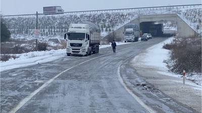 Balıkesir Savaştepe Yoluna Kar Engeli!