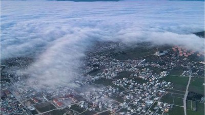 Bandırma’da Yoğun Sis Eşsiz Manzaralar Yarattı
