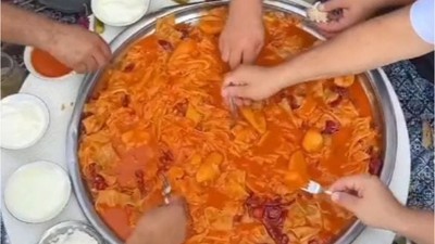 Sındırgı'nın Meşhur Tarhana Bezdirmesi