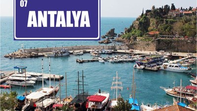 Antalya İlinin Kaç İlçesi Var ve En Büyük İlçeleri Hangileri?